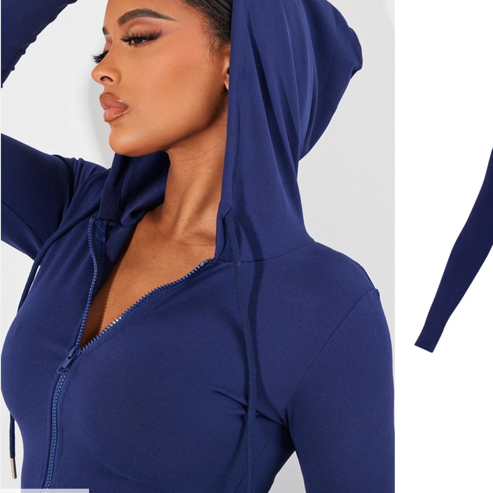 PrettyLittleThing Blue Fitted Hooded Sweatshirt
